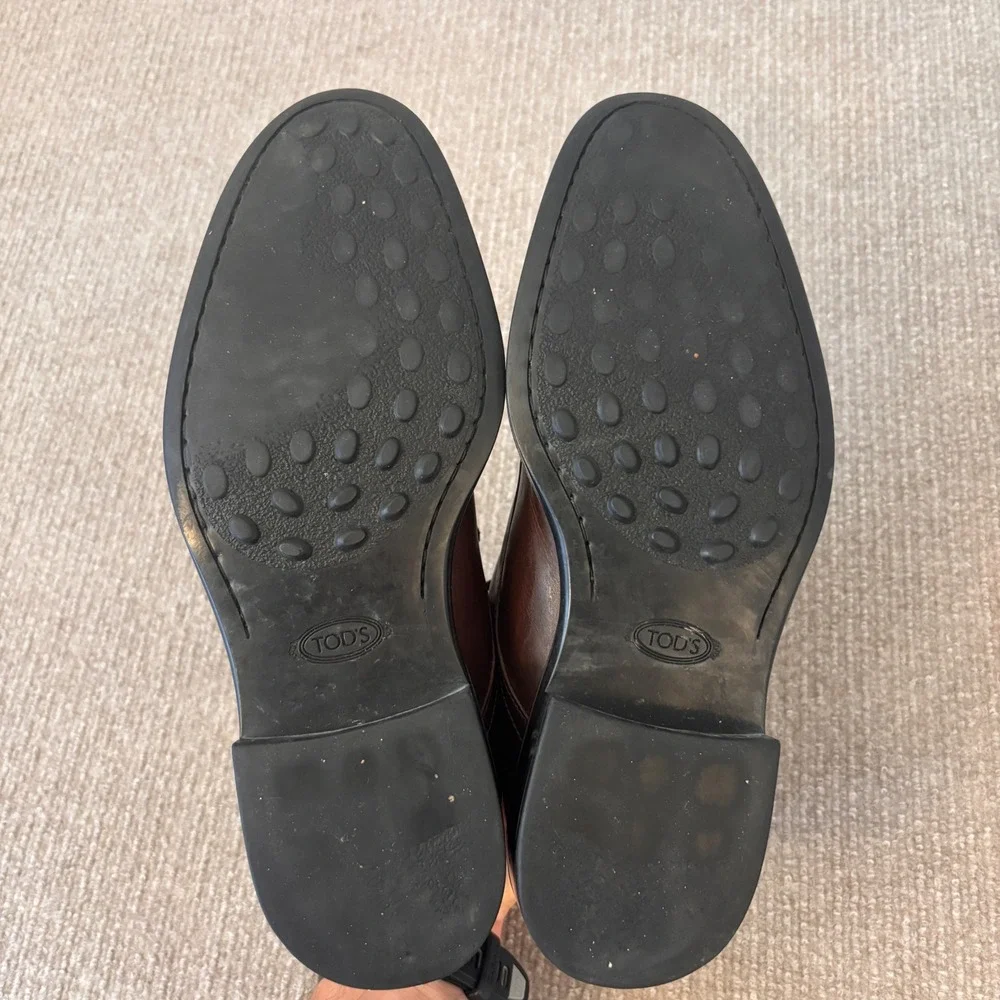 Tods Mens Brown Leather Moc Toe Derby Shoe Size 7.5 Made in Italy Luxury Loafers